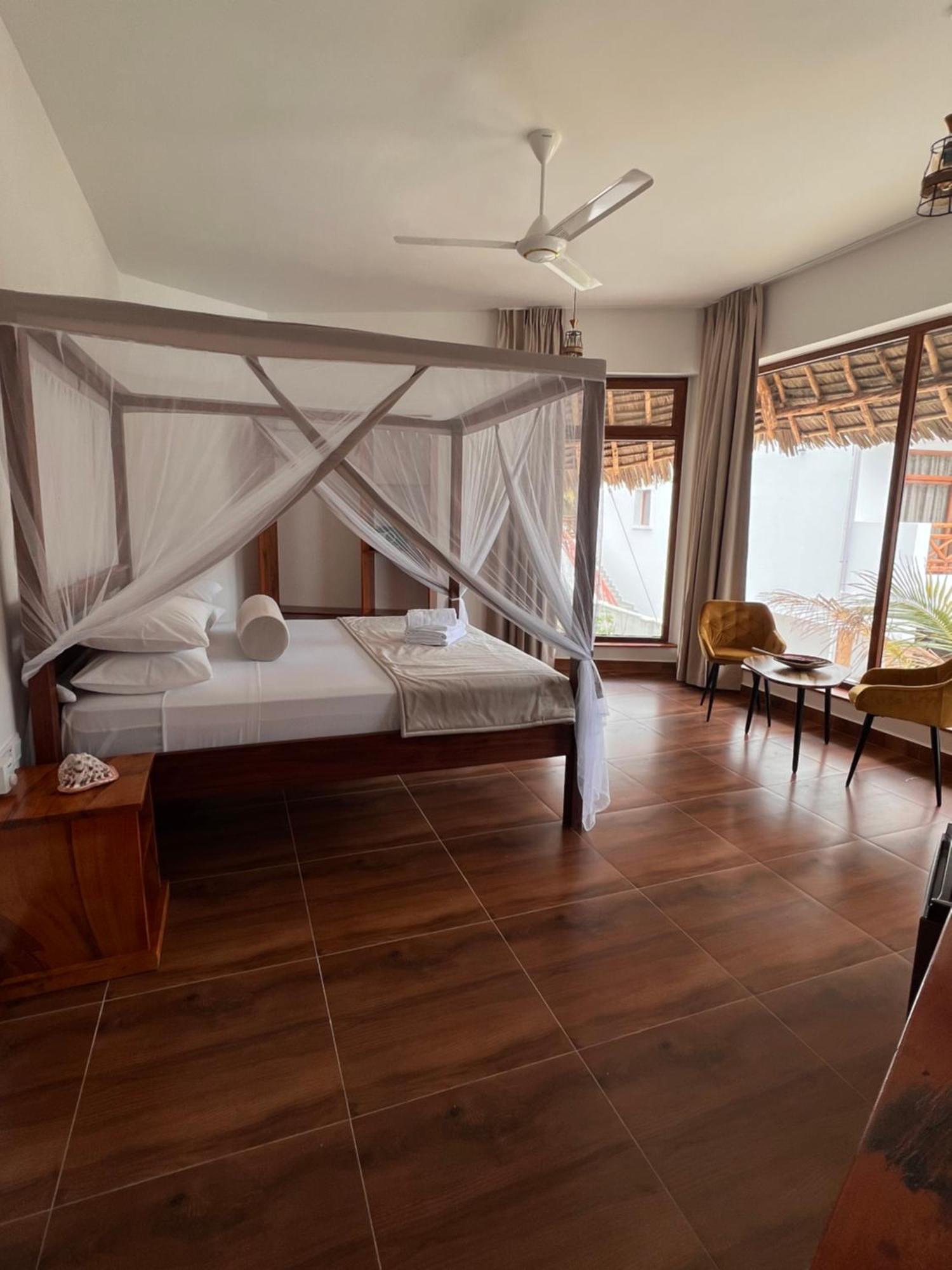 S&S Hotel Jambiani  Bagian luar foto